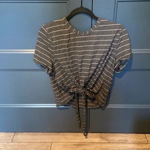 Womens Lululemon Size 8 Tee